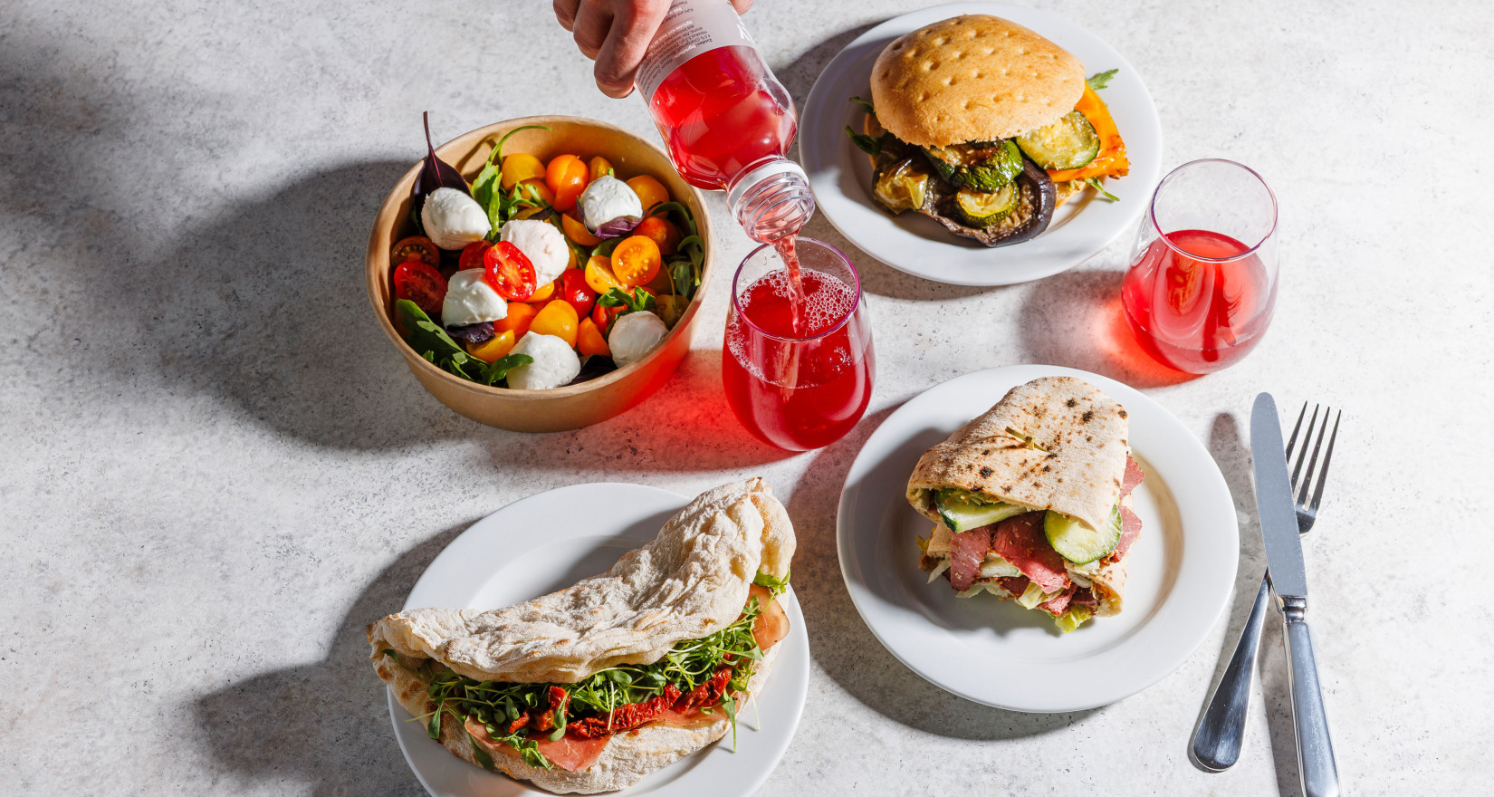 Angebot mit Sandwich und Salat