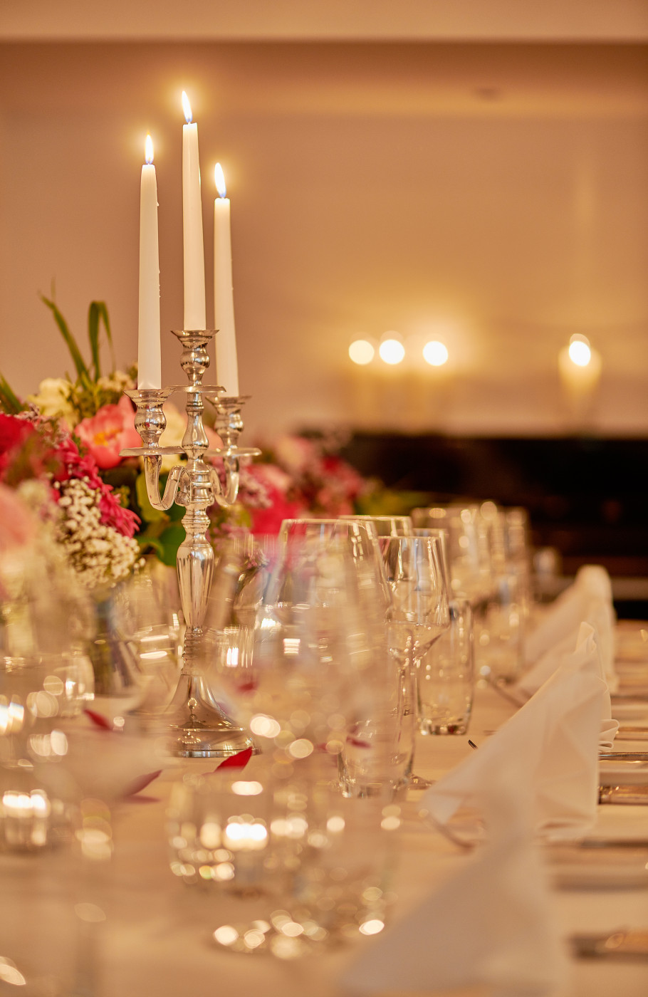 gedeckter Tisch für ein Gala Dinner im Restaurant Wirthshaus zur Krone