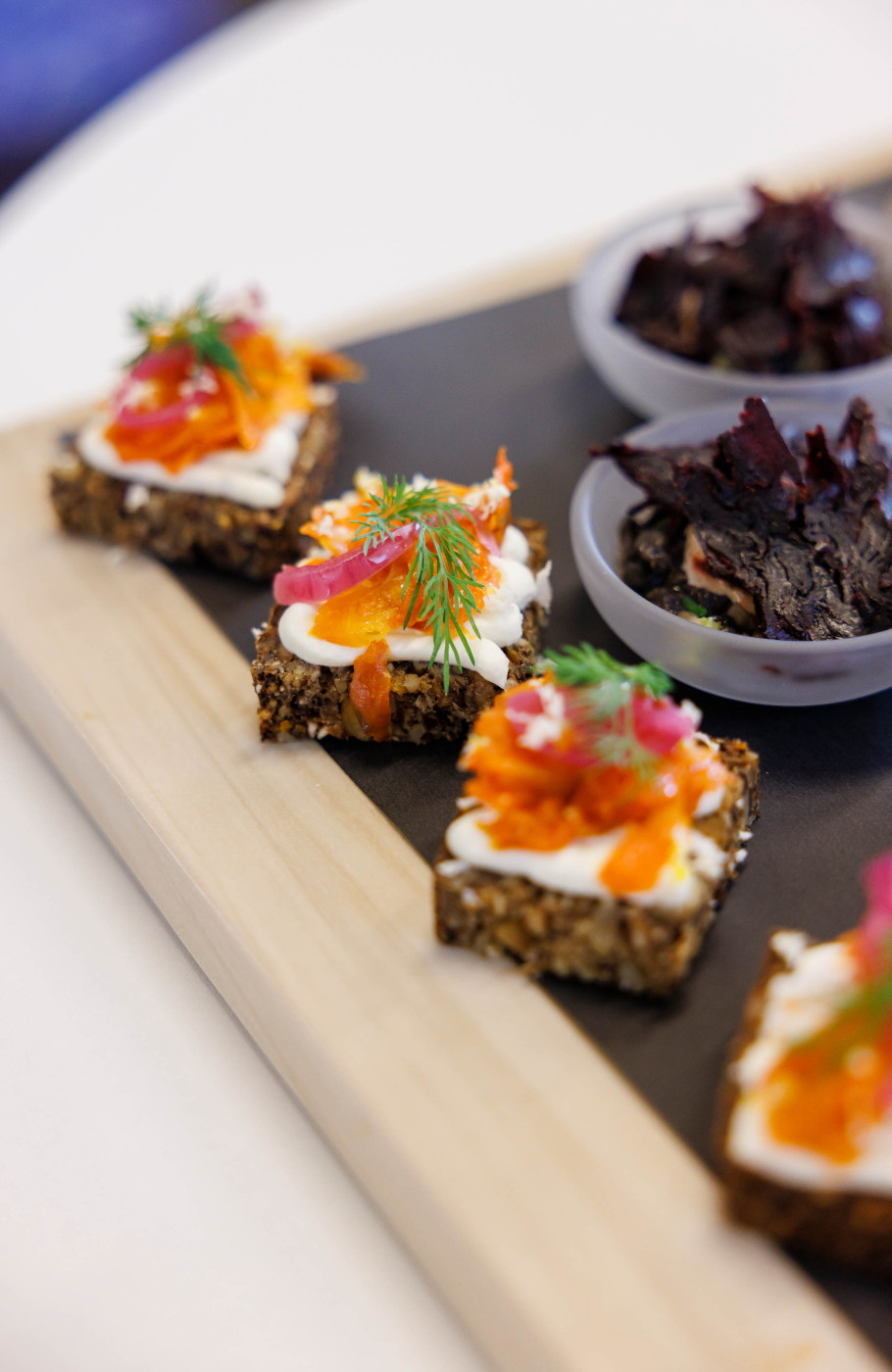 Verkehrshaus der Schweiz, vegane Platte mit belegten Brötchen