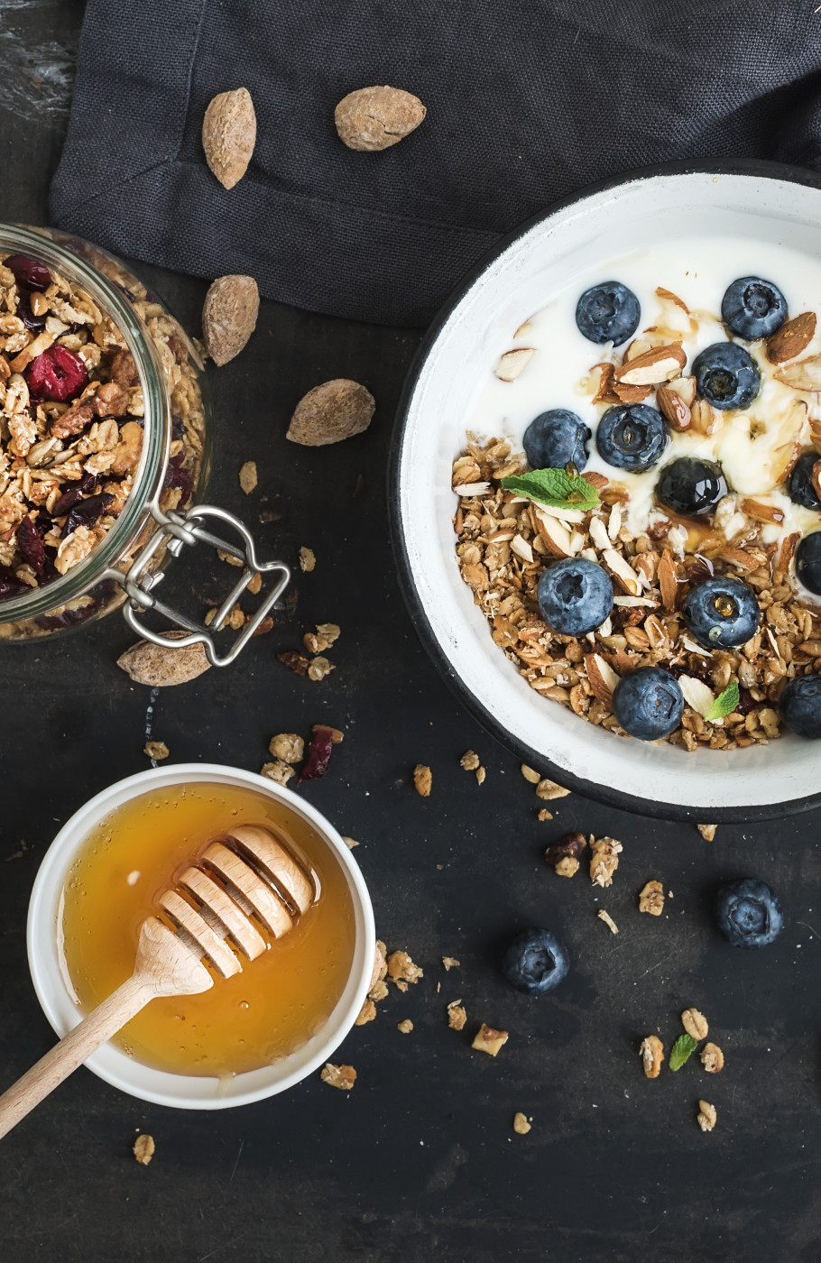 Breakfast Bowl with Blueberries, Joghurt and Honey