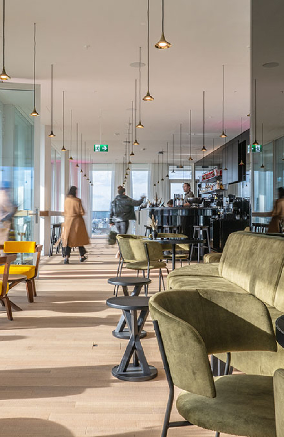 Interieur einer modernen Rooftop bar