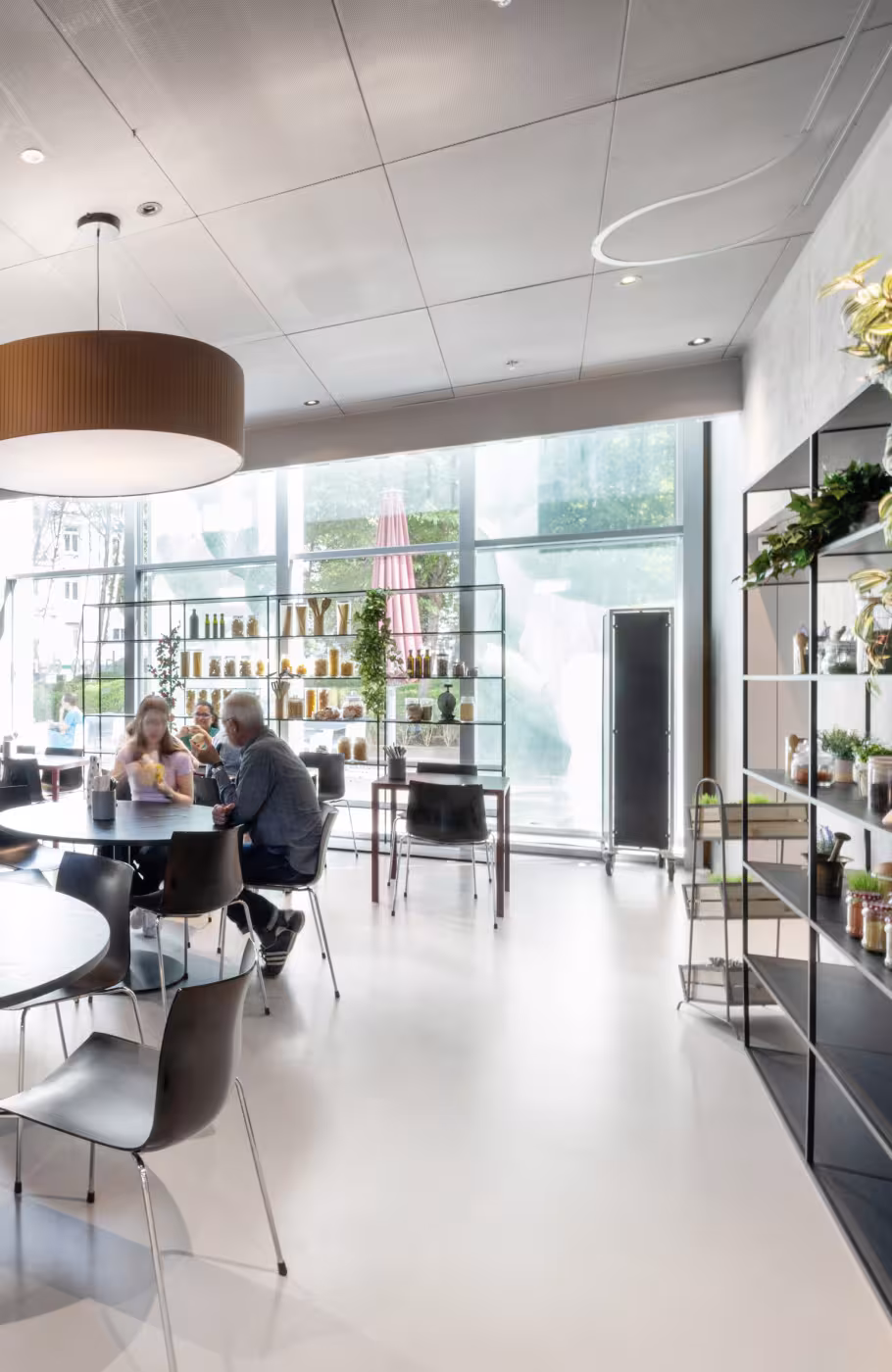 Innenaufannahme des Flavour Kitchen Werds