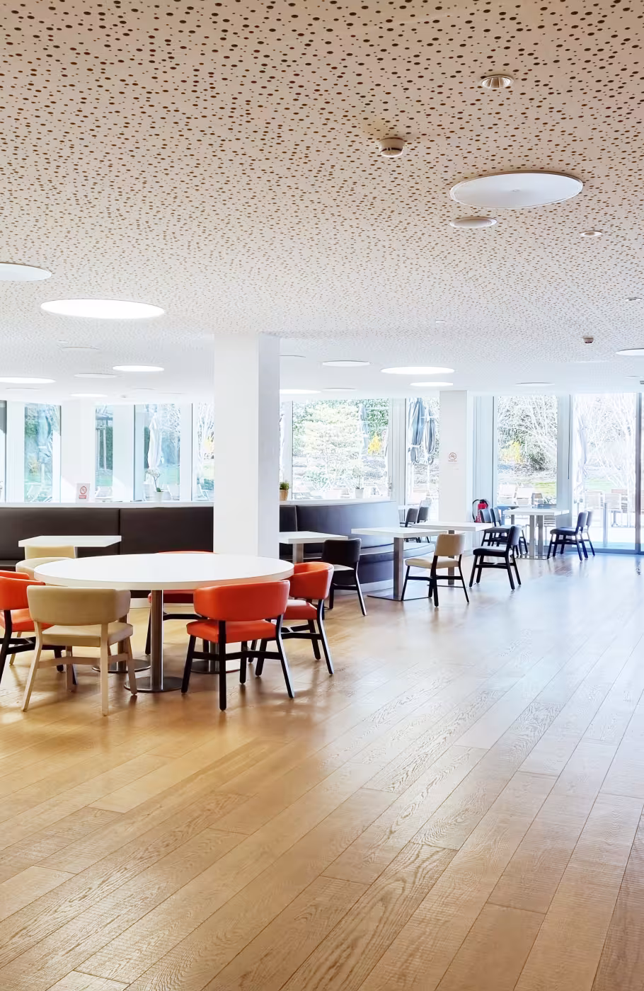 Ansicht Innen der Eventlocation iSensi im Nations Business Center