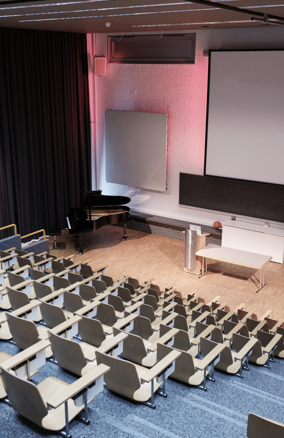 Innenansicht des Auditoriums im Technorama Winterthur