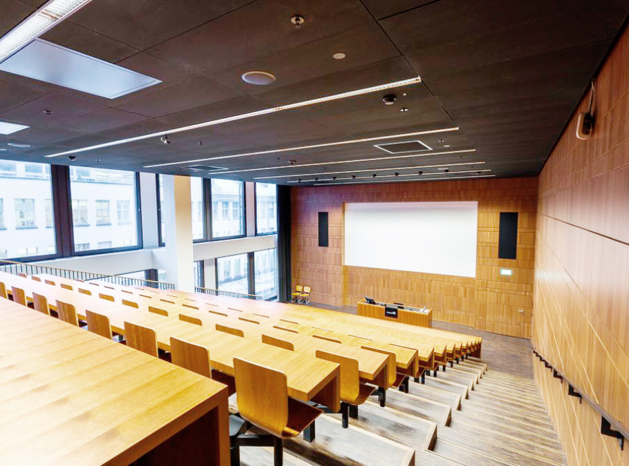 leerer Hörsaal in der PHZH