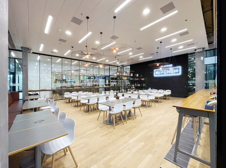 Sitzplätze im Glaskubus im Flavour Kitchen Bern als Eventlocation