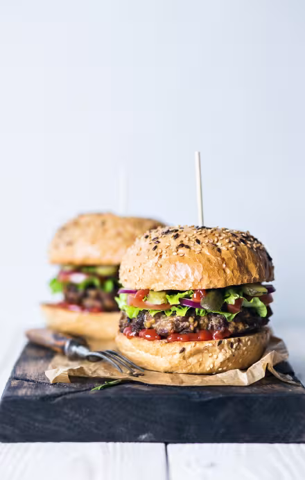 Zwei Rindshamburger