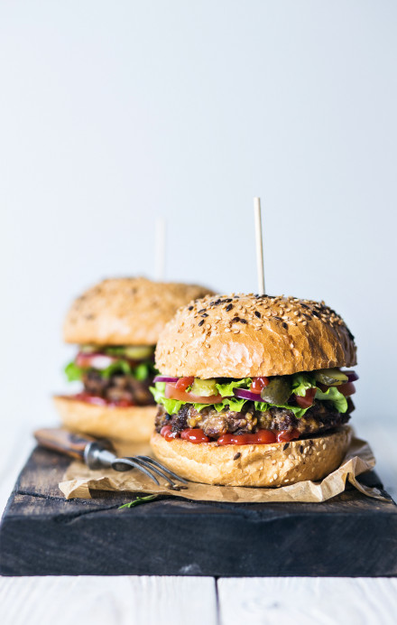 Zwei Rindshamburger
