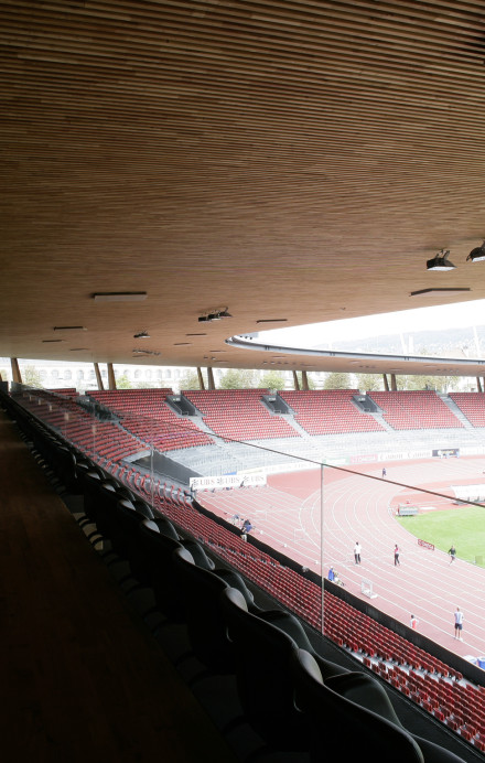 Aufnahme der leeren Tribünen im Stadium Letzigrund